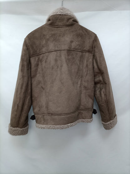 ZARA. Cazadora borrego marrón T.m