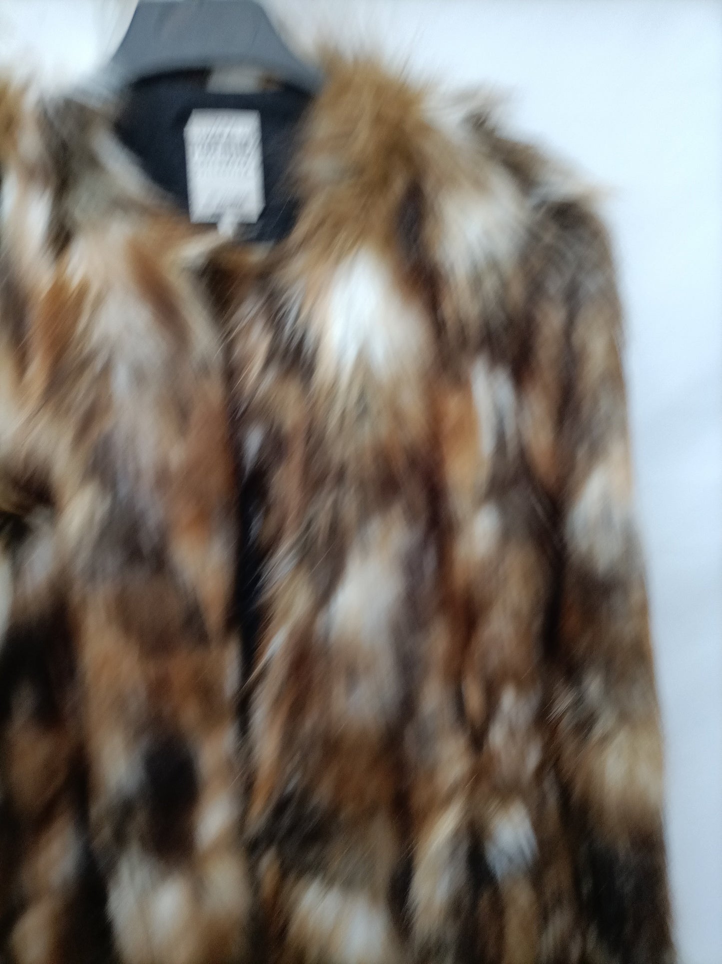 ZARA. Abrigo pelo sientetico T.s