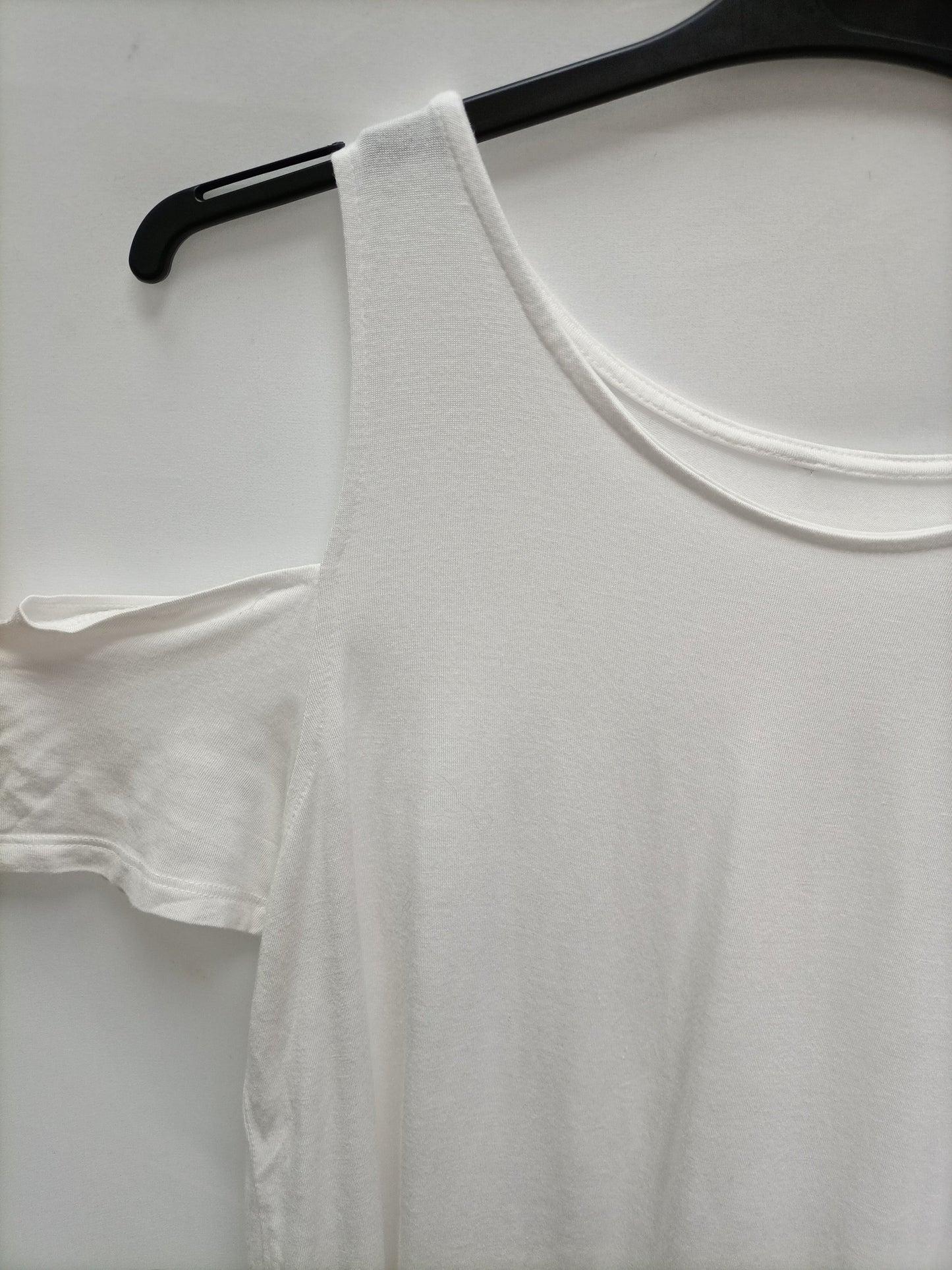 OTRAS. Camiseta blanca hombros  T.u (s)