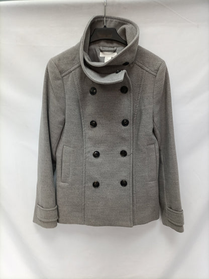 H&amp;M. Light grey double-breasted coat size 38