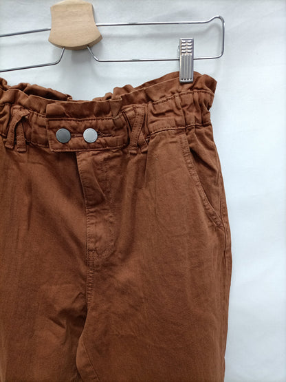 STRADIVARIUS. Pantalón slouchy teja T.s