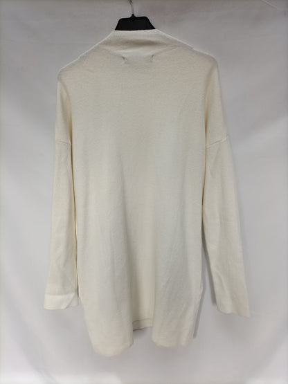 SFERA. Cárdigan blanco botones T.m