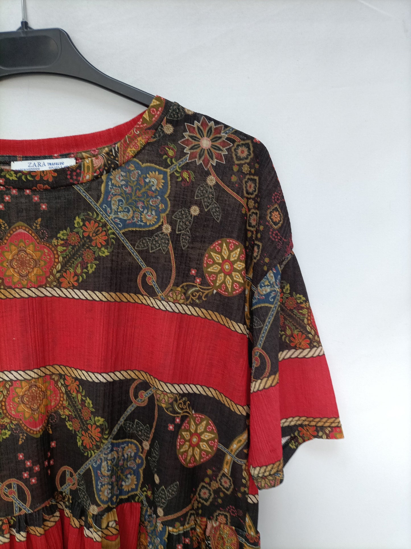 ZARA. Flowy printed T-shirt
