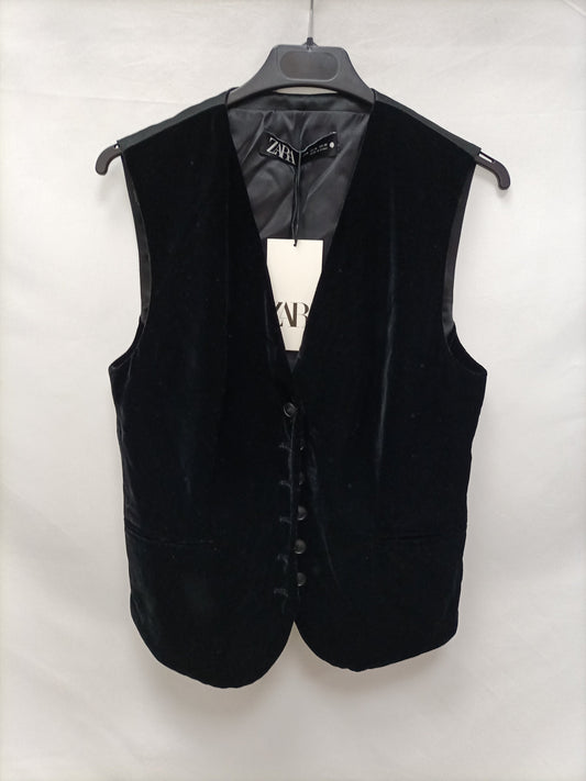 ZARA. Chaleco negro de terciopelo T.m