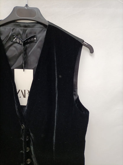 ZARA. Chaleco negro de terciopelo T.m
