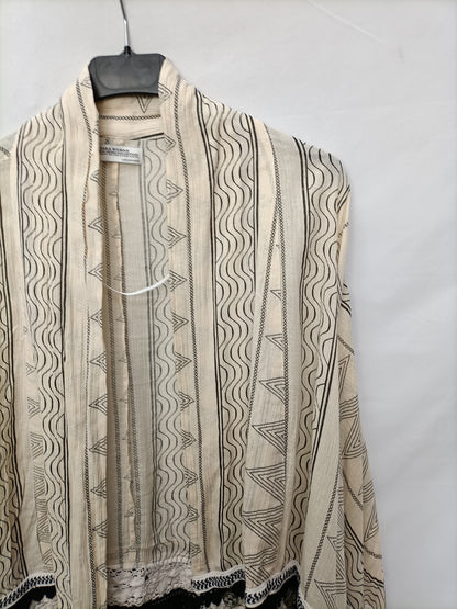 ZARA. Sobrecamisa étnica flecos T.m