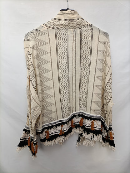 ZARA. Sobrecamisa étnica flecos T.m