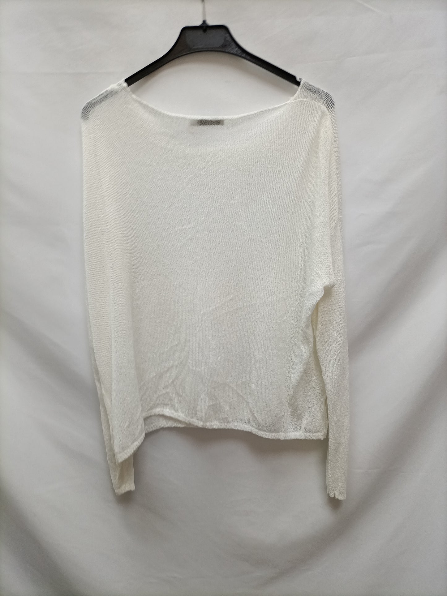 BERSHKA. Jersey finito blanco T.L