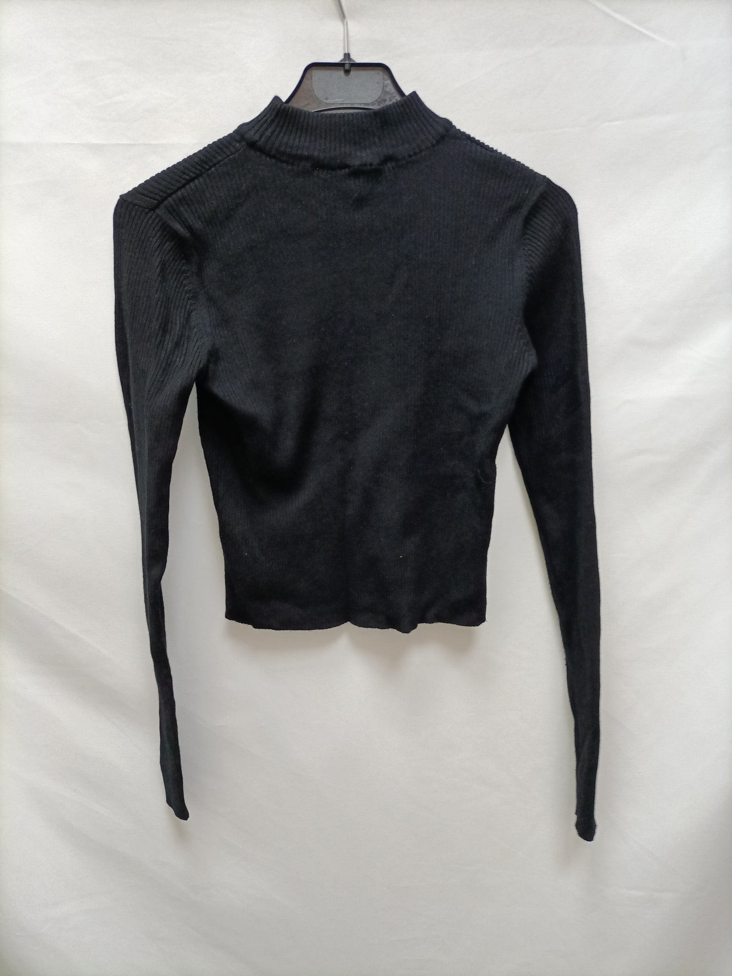 PULL&BEAR. Top negro cuello perkins T.m
