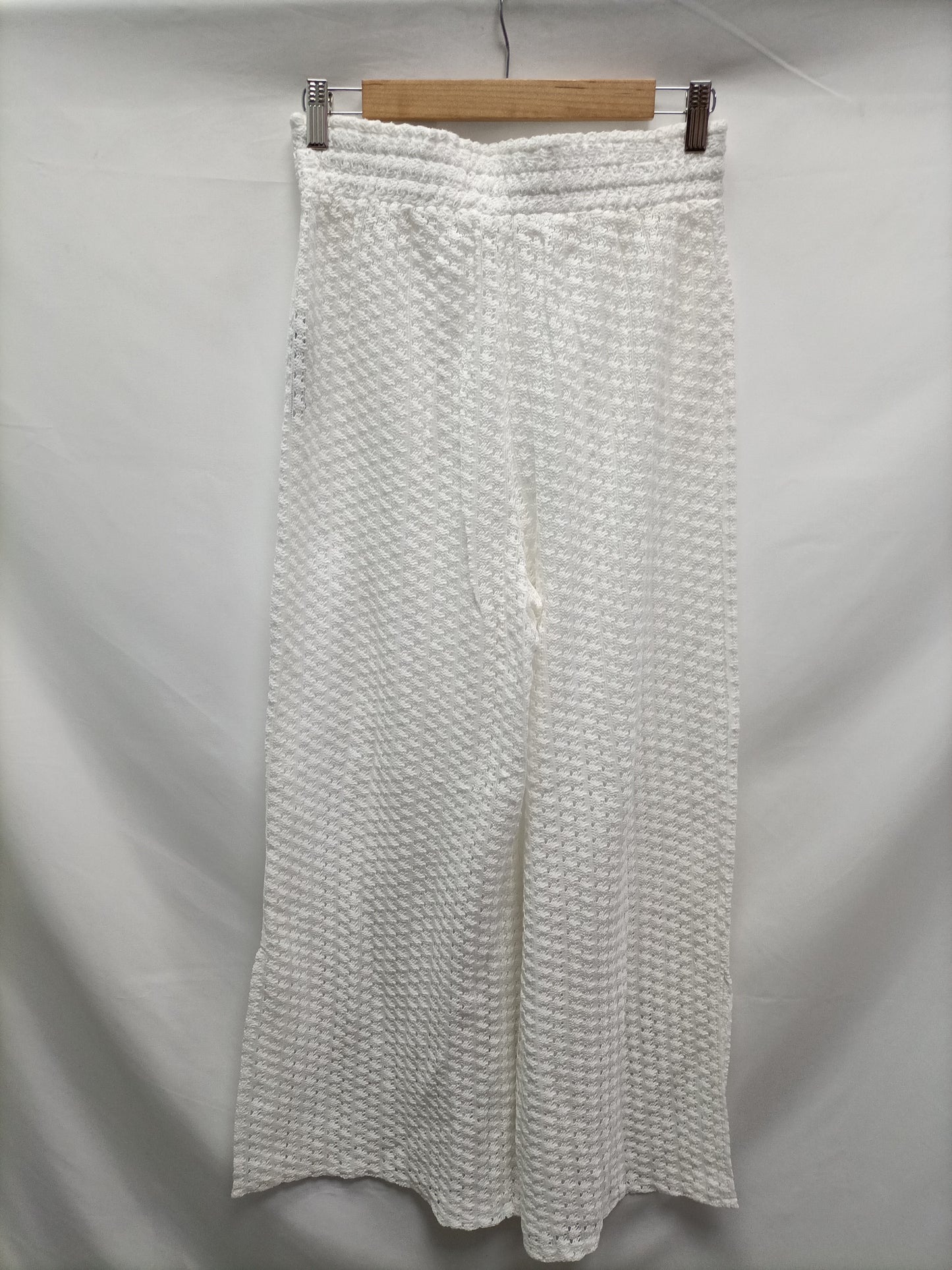 OYSHO. Pantalón Palazzo croché T.m