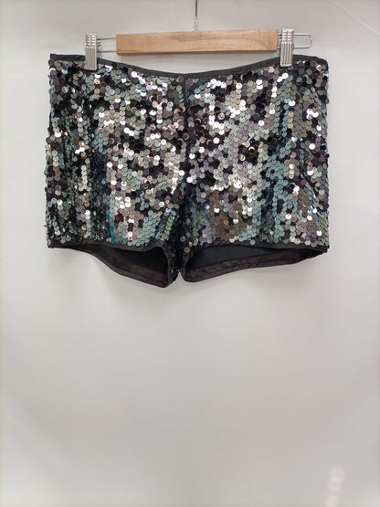 BLANCO. Shorts lentejuelas T.38