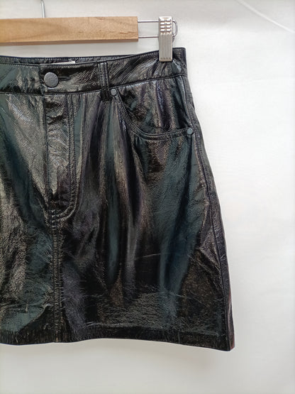 PULL&amp;BEAR. Black vinyl skirt TM
