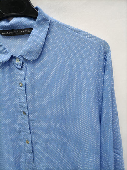 ZARA. Light blue polka dot blouse Tm
