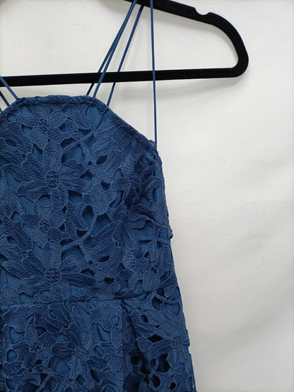 FOREVER21. Blue lace Ts top