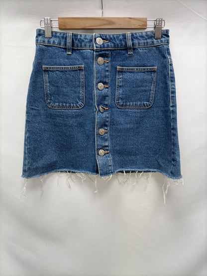 ZARA. Denim skirt with buttons Ts