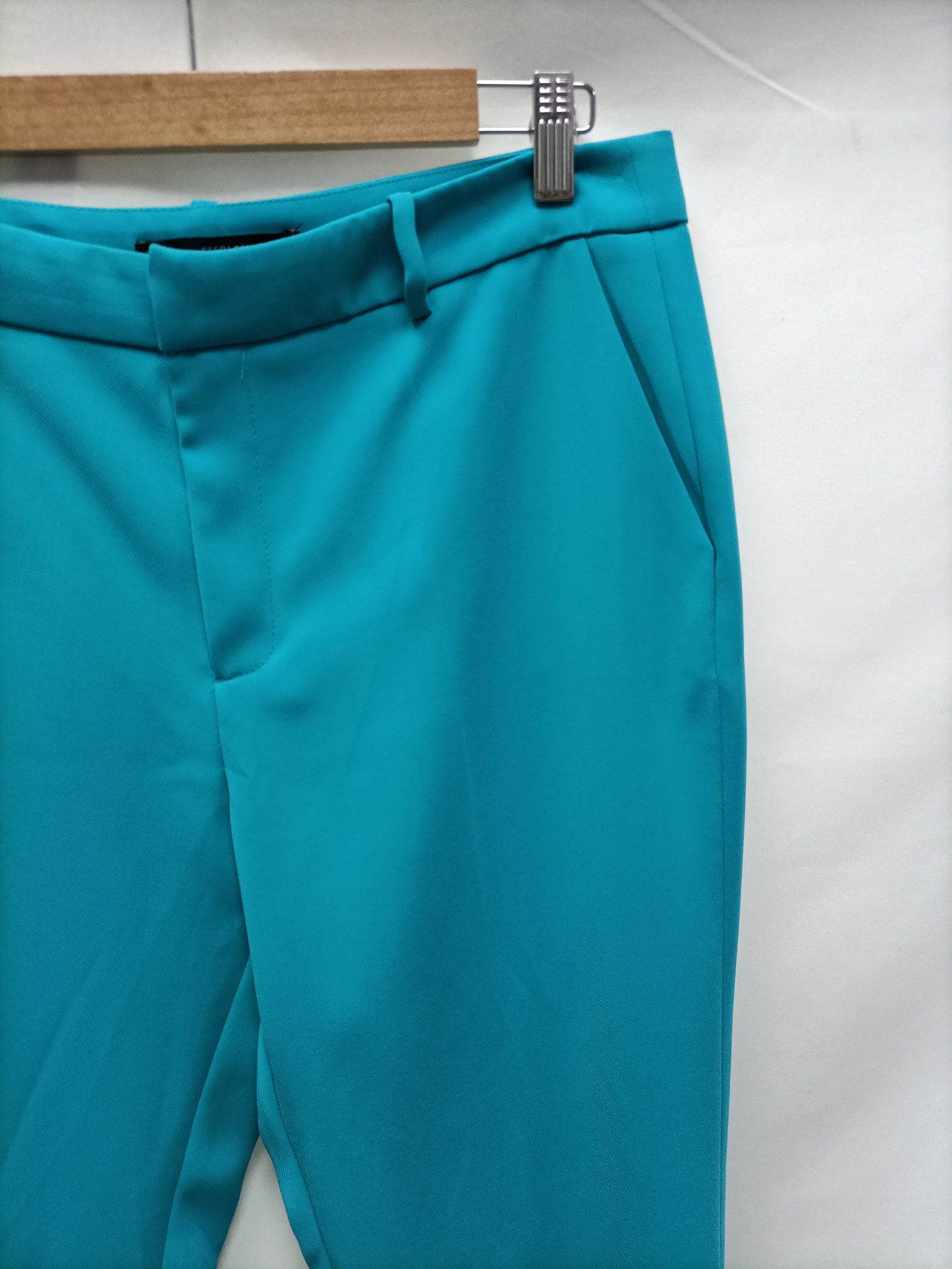 SFERA. Pantalón de vestir Turquesa T.42