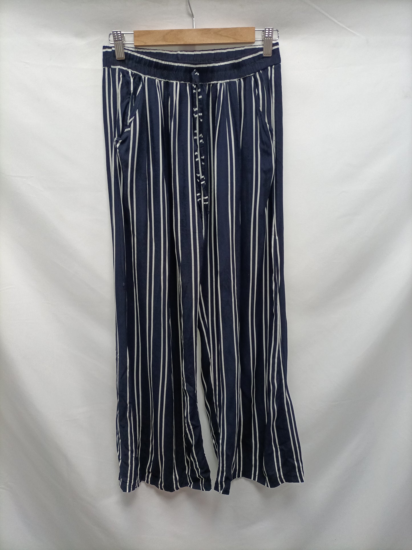 OTHERS. Flowing striped trousers Tu (m)
