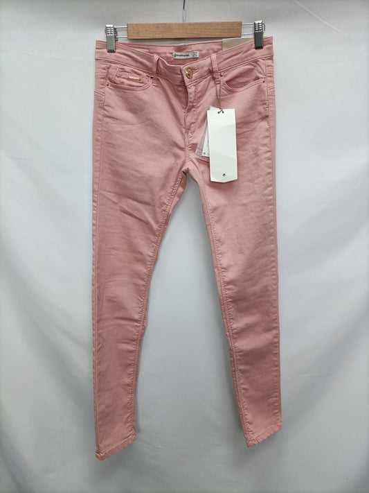 STRADIVARIUS. Pantalón denim rosa T.38