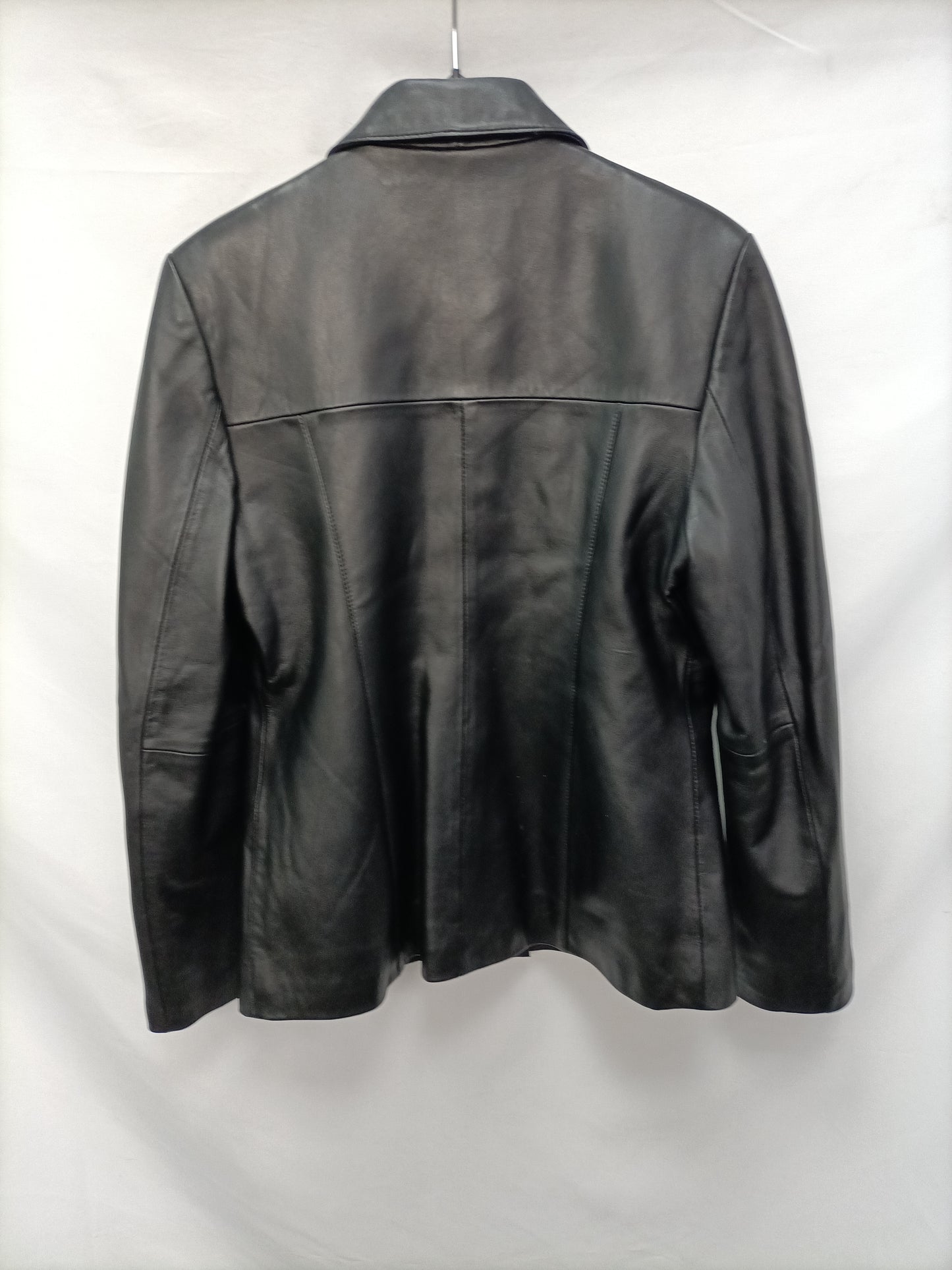 CANOE DREAMS. Chaqueta negra piel  T.40