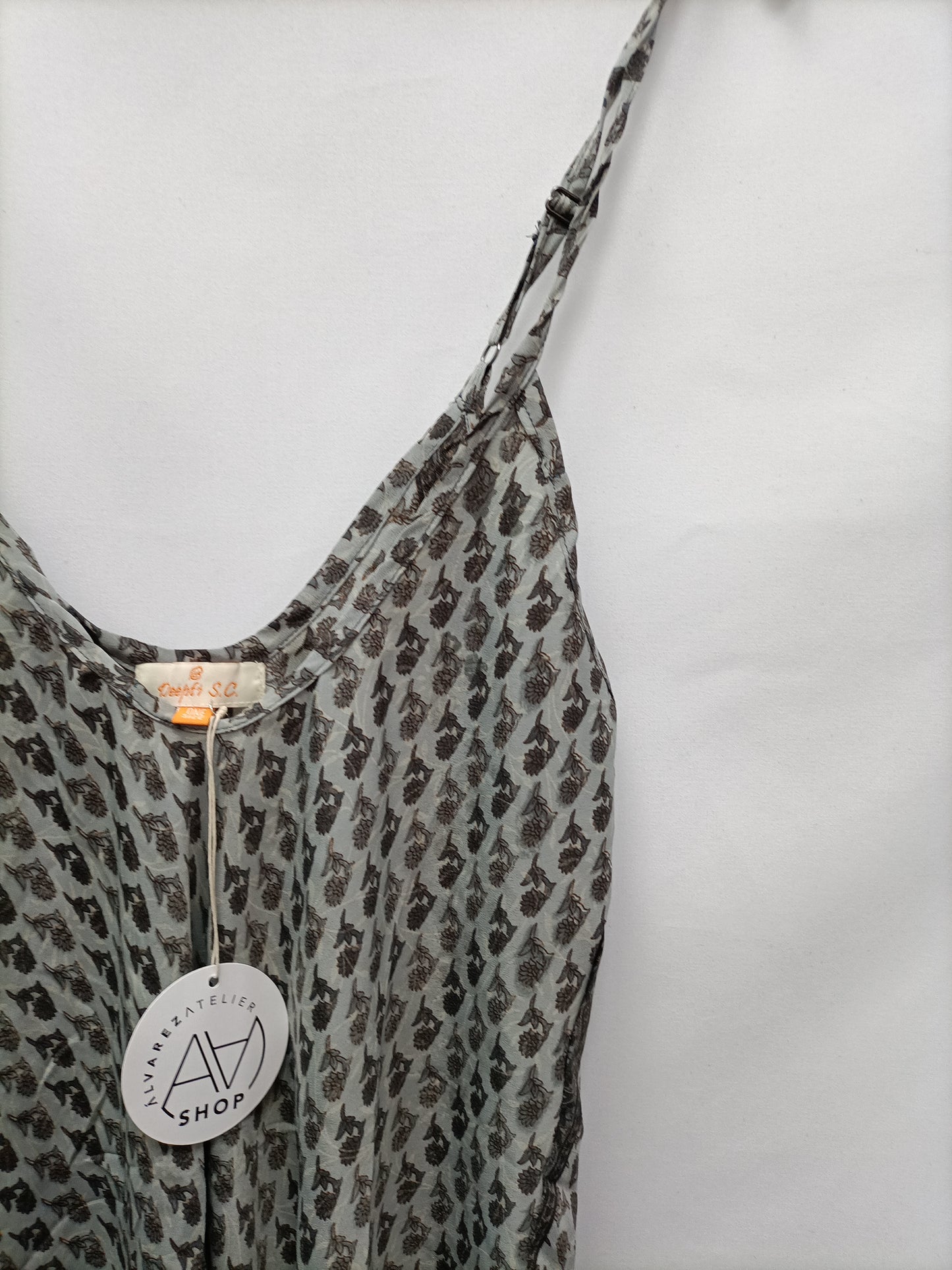 ÁLVAREZ ATELIER. Top gris flores T.u (m)