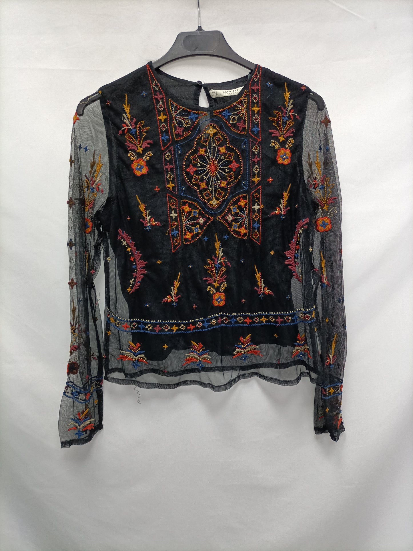 ZARA. Top rejilla bordado T.s