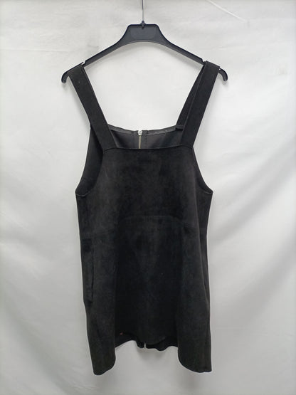 MANGO. Peto negro bordado T.s