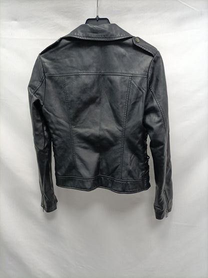 FORMULA JOVEN. Cazadora efecto piel T.38