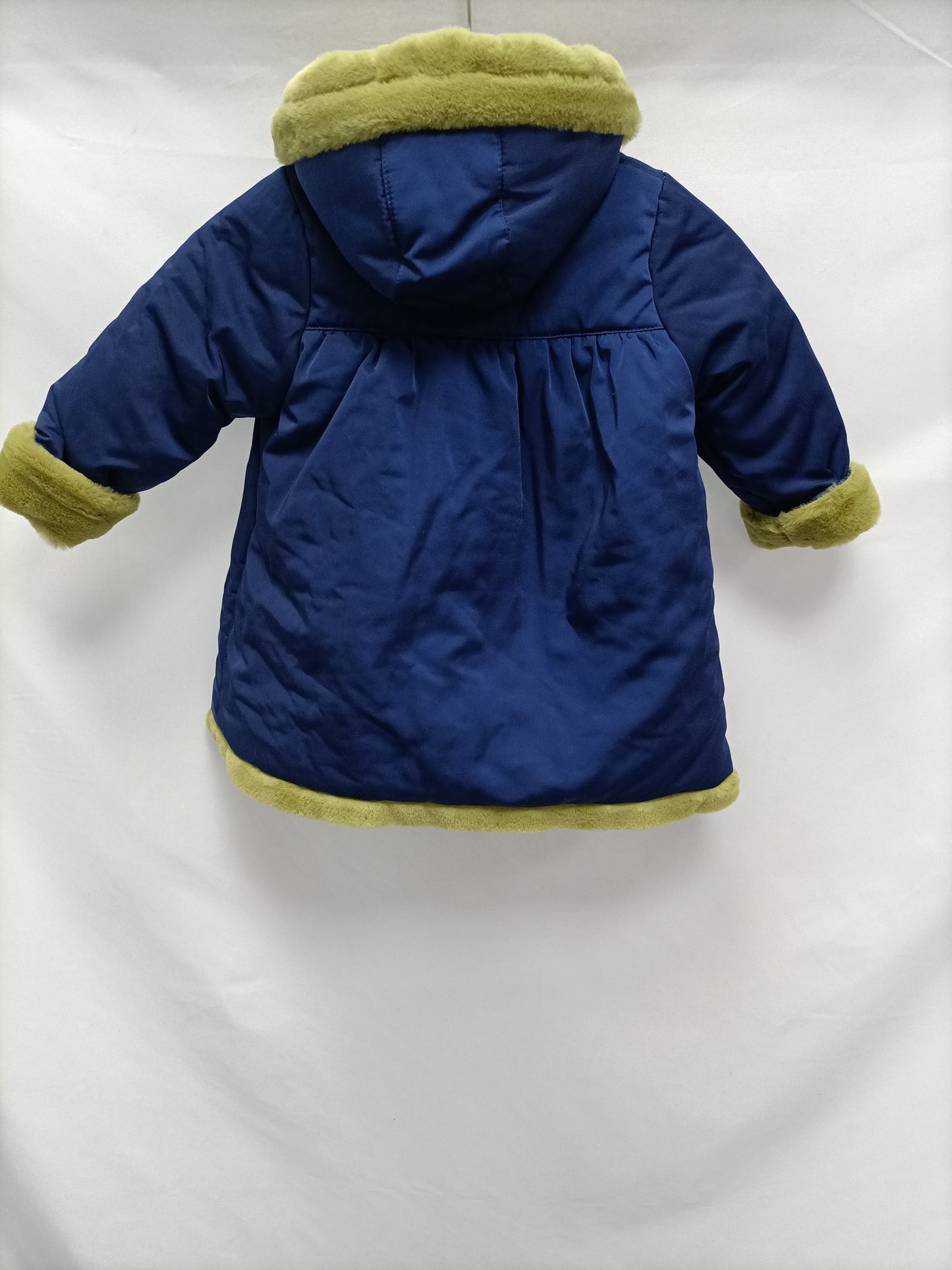 PAN CON CHOCOLATE. Abrigo azul pelito T.2 años