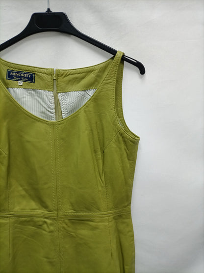 MINORITY. vestido verde piel T.40