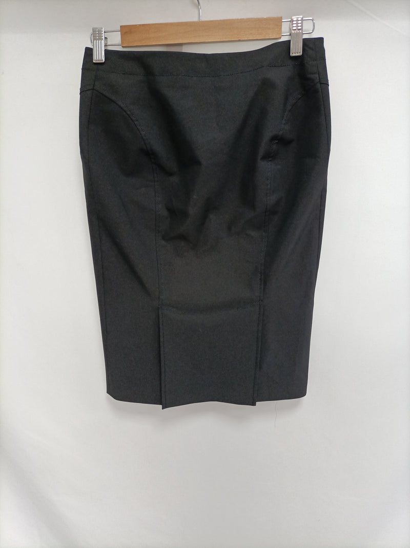 OTRAS. Falda negra cremalleraT.36