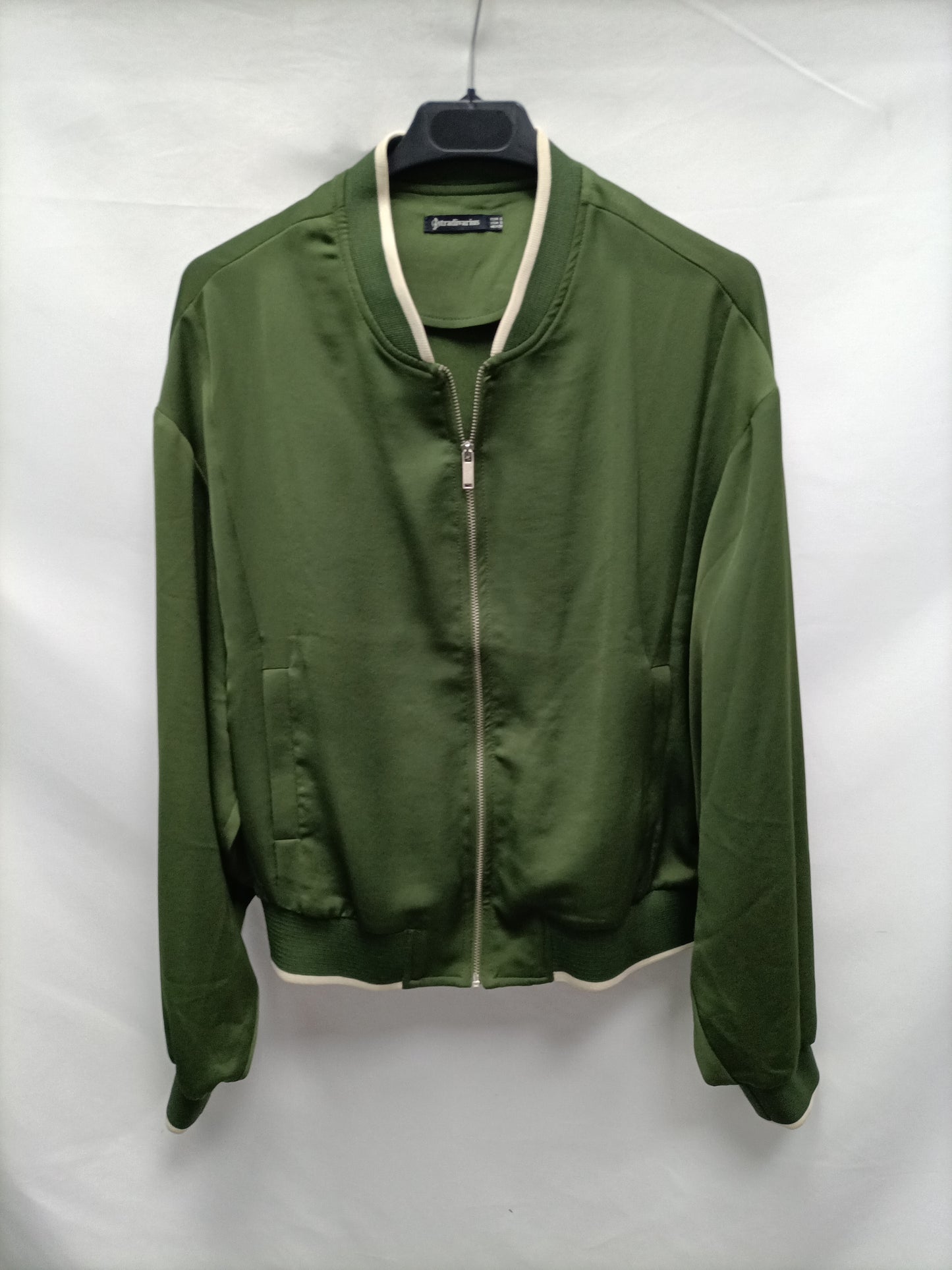 STRADIVARIUS. Bomber verde finita T.s