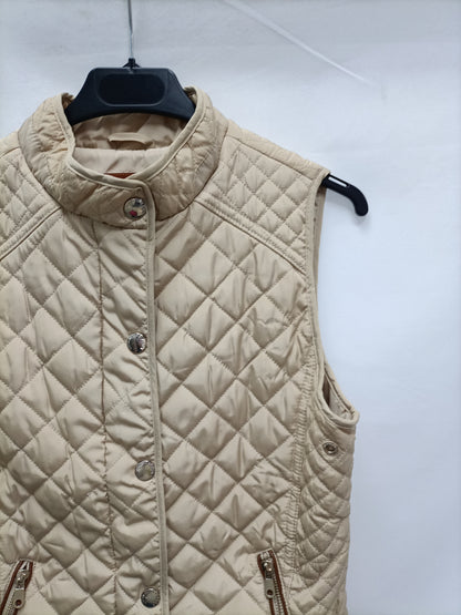 ZARA. Sleeveless beige down jacket (s)