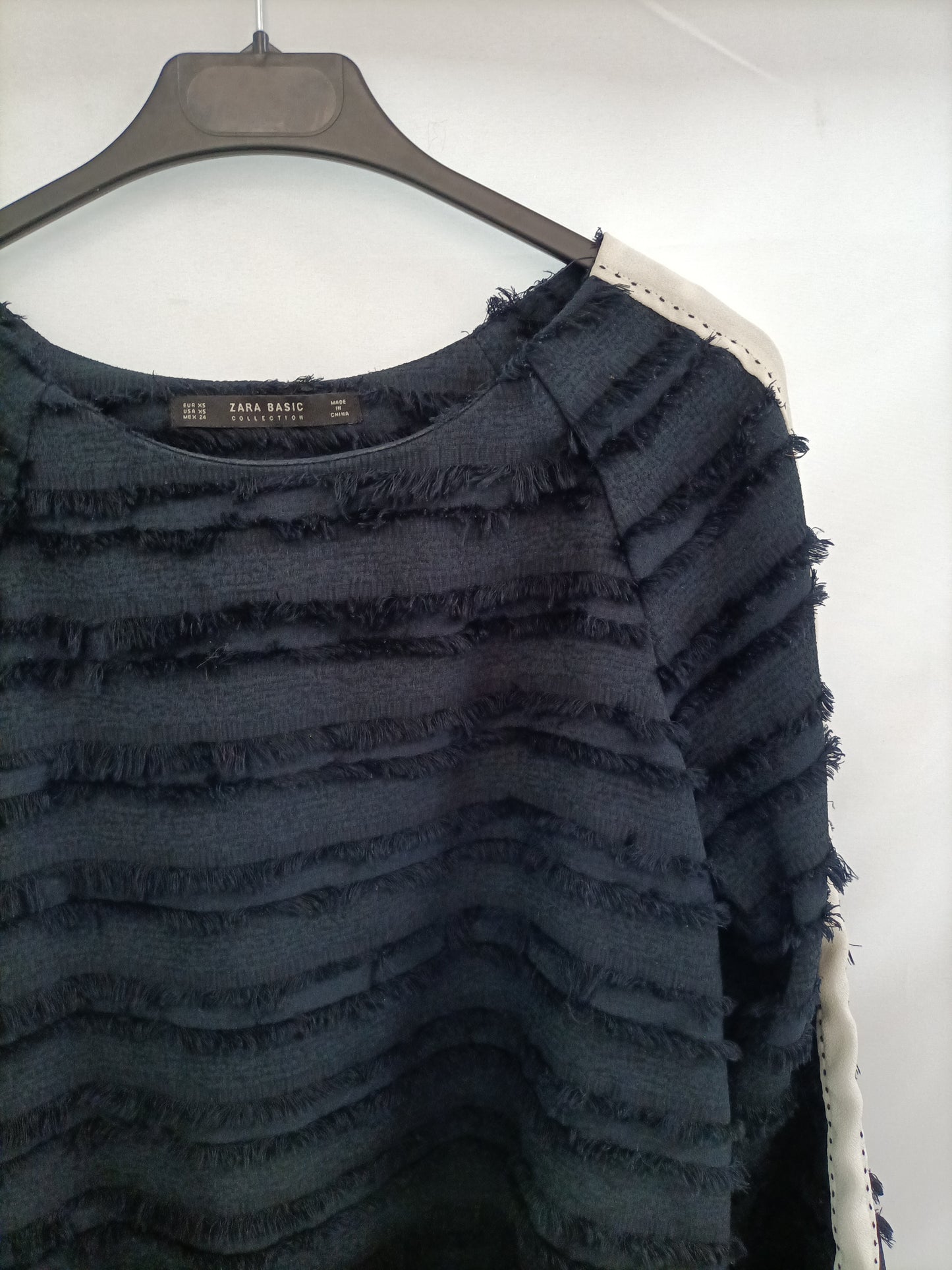 ZARA. Top azul flecos raya T.xs