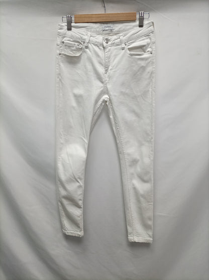 ZARA. Pantalón blanco básico T.36