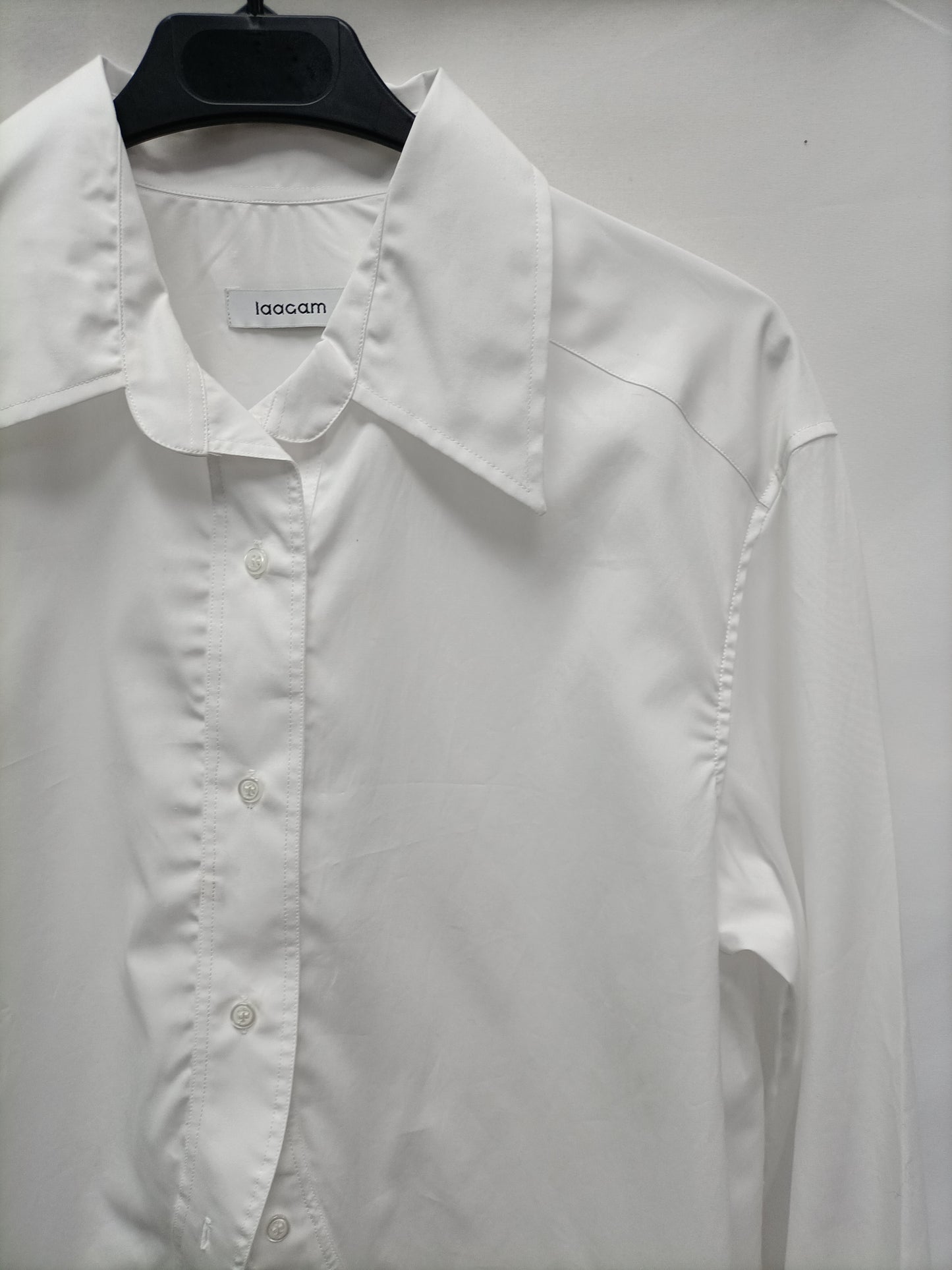 LAAGAM. Camisa blanca abierta T.s