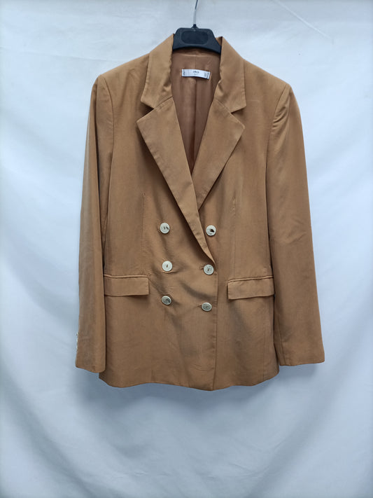 MANGO. Blazer Camel cruzada  T.36