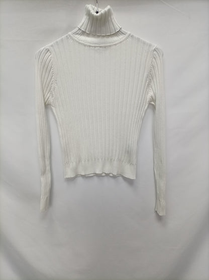 ZARA. Top canalé perlas  T.s