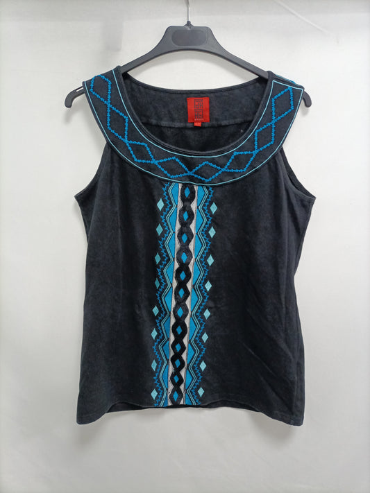 PEDRO DEL HIERRO. Egyptian-style T-shirt