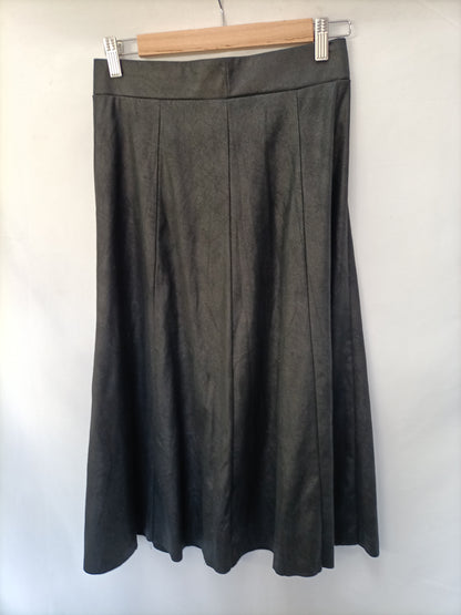 PULL&amp;BEAR. Black midi skirt Tm