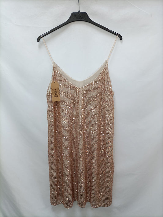 A PIE DE CALLE . Vestido corto lentejuelas beige T.u (m)