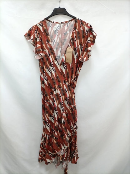 A PIE DE CALLE . Vestido midi estampado T.u (m)