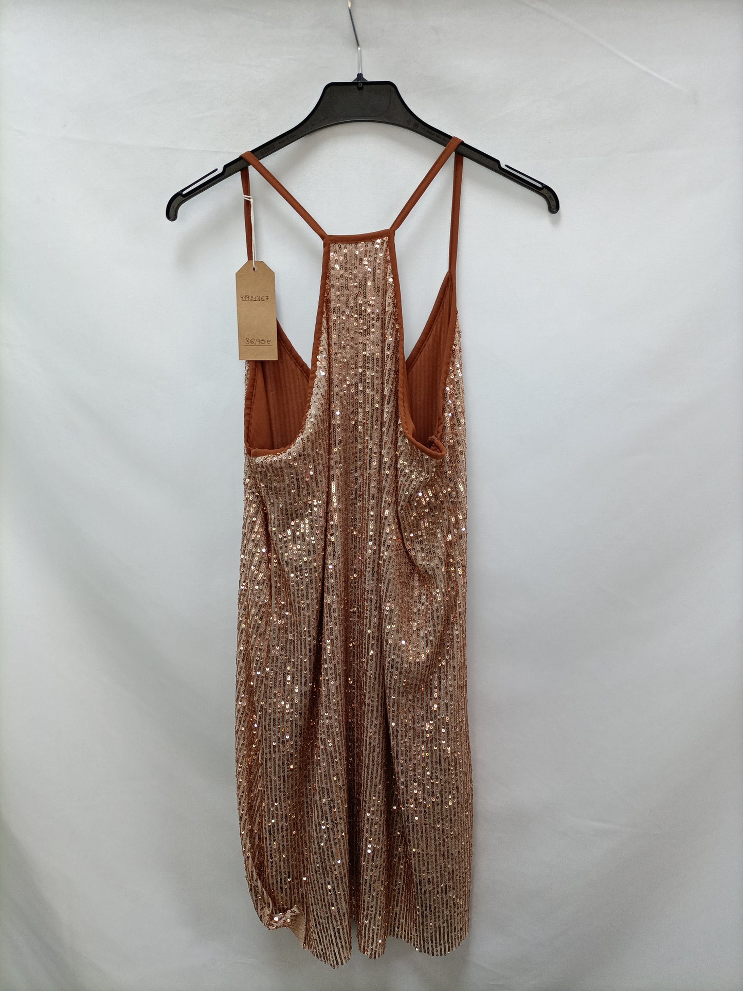 A PIE DE CALLE . Vestido teja lentejuelas T.u (m)