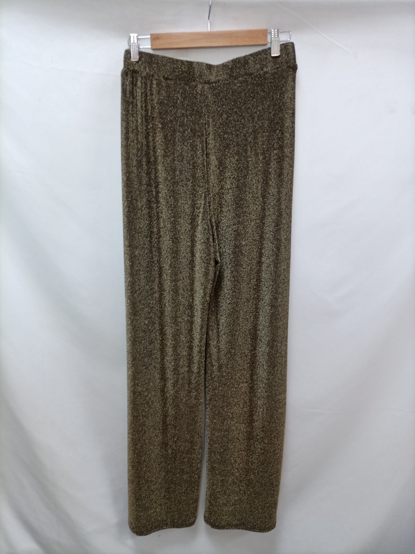 A PIE DE CALLE . Pantalón palazzo dorado T.m/l