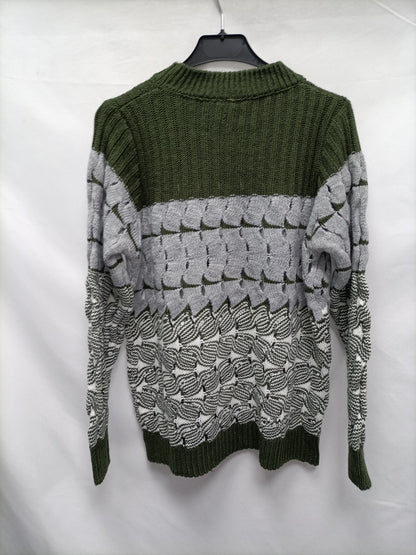 OTRAS. Jersey troquelado gris y verde T.u (m)