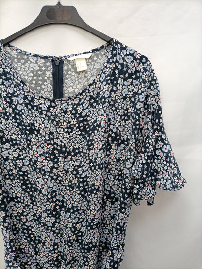 H&amp;M. Blue floral dress S.44