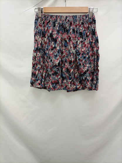 ABERCROMBIE. Tie-dye Ts short skirt