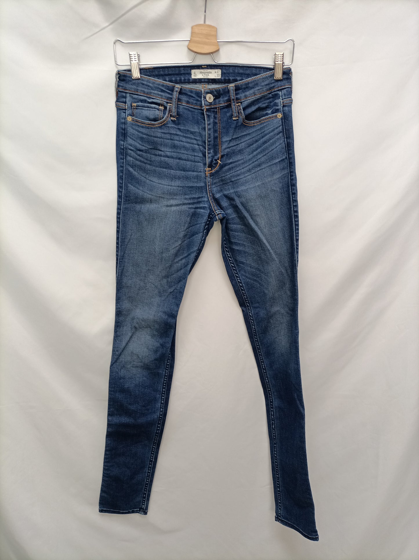 ABERCROMBE. Distressed denim pants, size 38