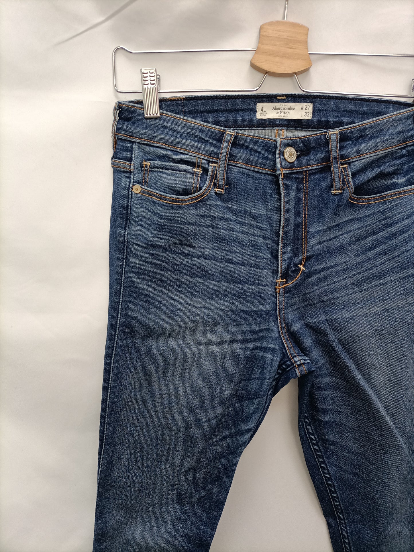 ABERCROMBE. Distressed denim pants, size 38