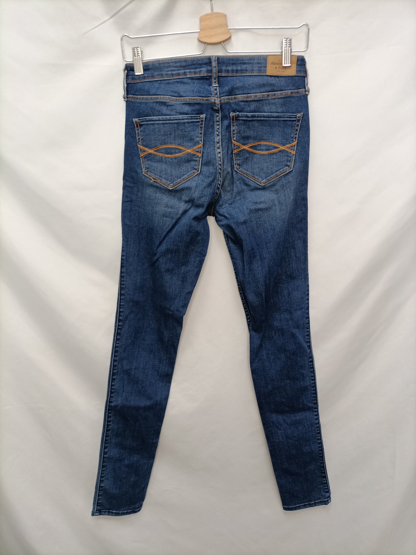 ABERCROMBE. Distressed denim pants, size 38