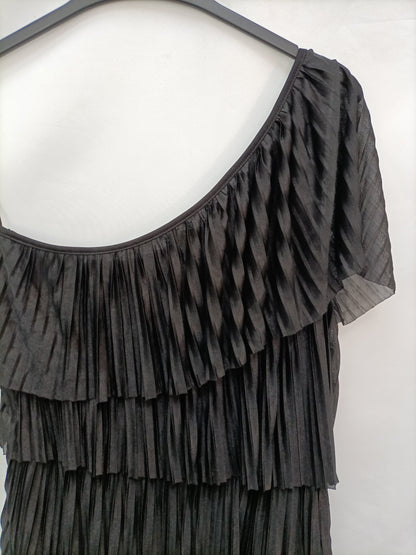 PULL&BEAR. Vestido negro plisado T.m